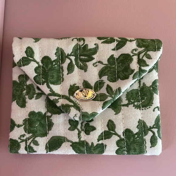 Sezane Handbags - Sezane Pouch Purse. Green Floral.